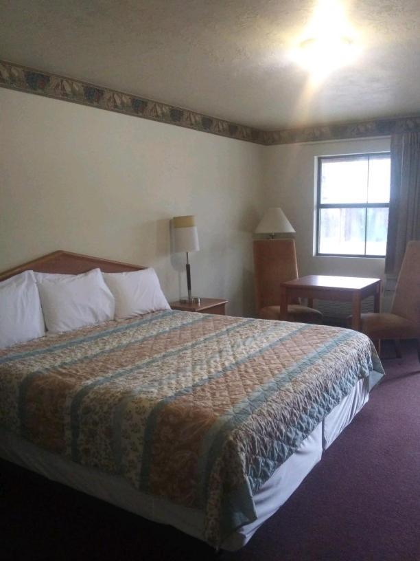 Whispering Creek Lodging & Rv Resort Newton Εξωτερικό φωτογραφία
