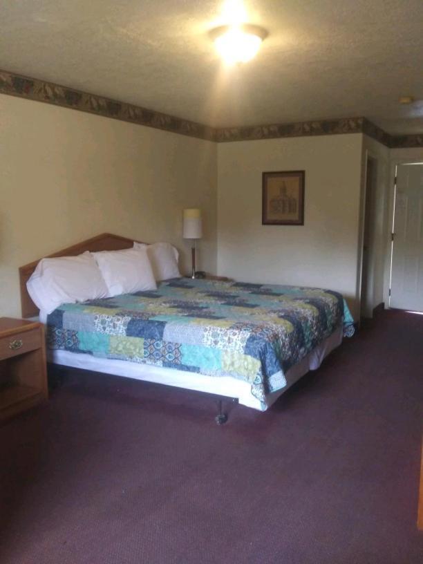 Whispering Creek Lodging & Rv Resort Newton Εξωτερικό φωτογραφία