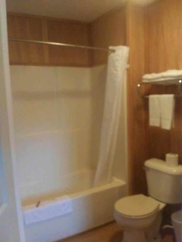 Whispering Creek Lodging & Rv Resort Newton Εξωτερικό φωτογραφία